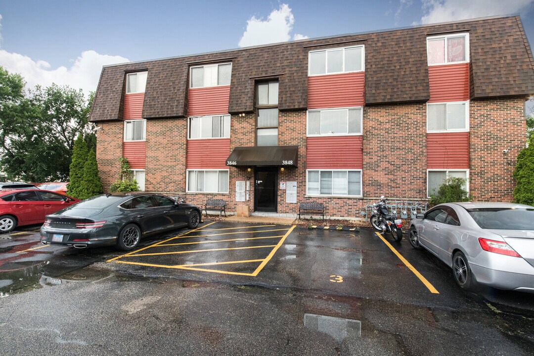3848 25th Ave in Schiller Park, IL - Building Photo