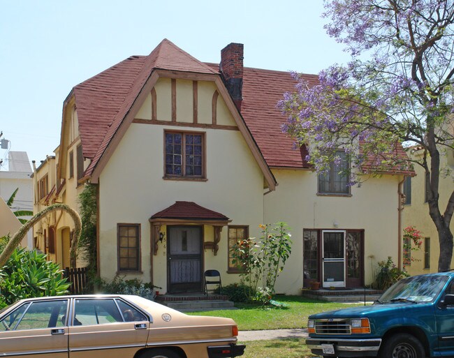 154-156 N La Peer Dr in Beverly Hills, CA - Foto de edificio - Building Photo