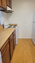1533 El Tigre Ct-Unit -Apt L in San Luis Obispo, CA - Building Photo - Building Photo
