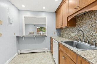 276 Albion St in Wakefield, MA - Building Photo - Building Photo