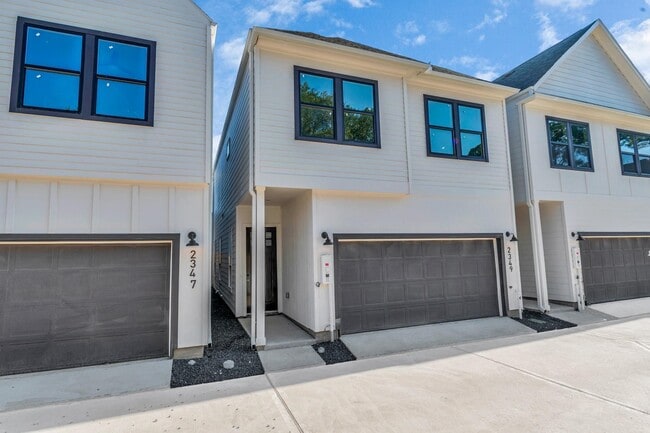2349 Hoskins Dr in Houston, TX - Building Photo - Building Photo