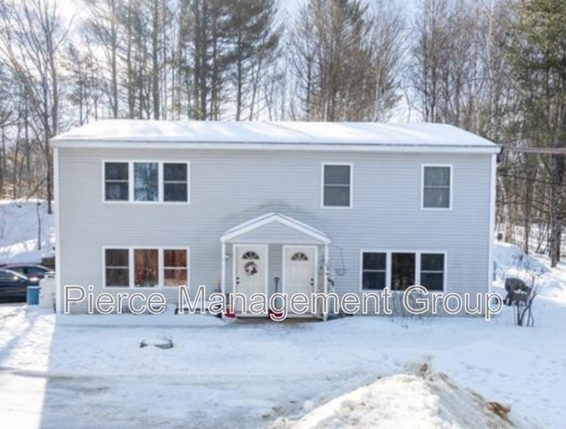 14 Hurricane Rd in Belmont, NH - Building Photo