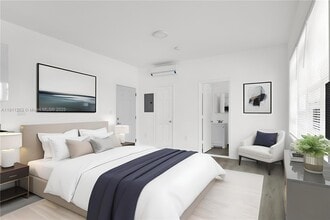 402 NW 12th Ave in Miami, FL - Building Photo - Building Photo