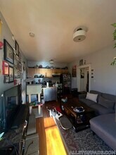 26 Park Vale Ave in Boston, MA - Foto de edificio - Building Photo