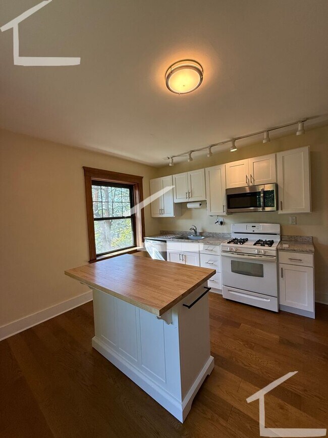 57 Cummings Rd in Boston, MA - Building Photo - Building Photo