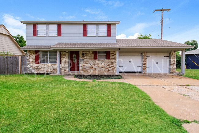 property at 924 SW 5th St