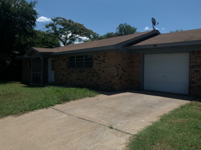 519 Phillips St photo'