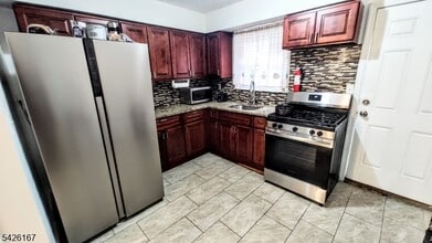 8 Van Nostrand Ave in Jersey City, NJ - Building Photo - Building Photo