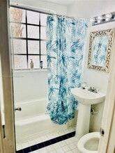 1335 Pennsylvania Ave in Miami Beach, FL - Building Photo - Building Photo