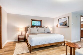 1241 Birchmont Beach Rd NE in Bemidji, MN - Building Photo - Building Photo