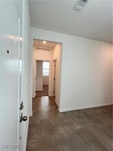 7970 Texas Hls St, Unit 1 in Las Vegas, NV - Building Photo - Building Photo