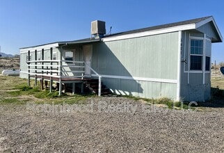 5421 Victory Blvd in Elko, NV - Building Photo - Building Photo