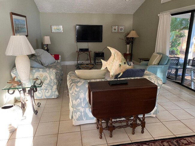 837 Seminole Ln in Vero Beach, FL - Building Photo - Building Photo