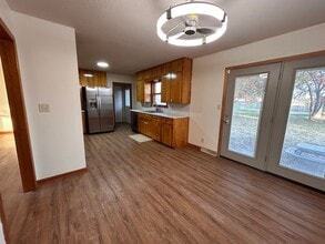 102 S Westview Rd in Andover, KS - Building Photo - Building Photo