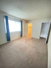 9255 E Lehigh Ave in Denver, CO - Building Photo - Building Photo