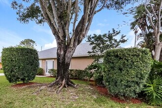 13957 Exotica Ln in Wellington, FL - Building Photo - Building Photo