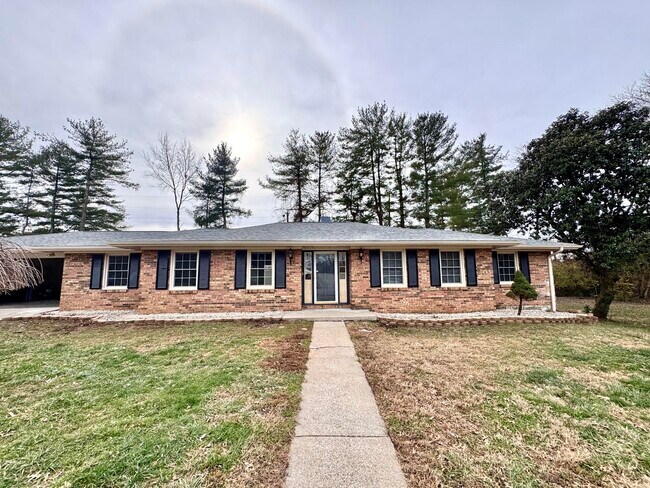 303 Robin Dr in Somerset, KY - Building Photo - Building Photo