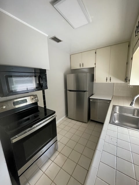 3708 Lake Underhill Rd in Orlando, FL - Building Photo - Building Photo