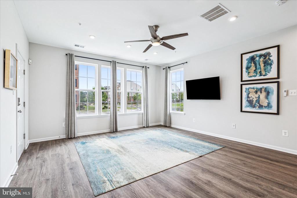 9454 James MacGowan Ln in Owings Mills, MD - Building Photo