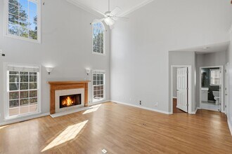 2927 Arbor Creek Ln in Atlanta, GA - Building Photo - Building Photo