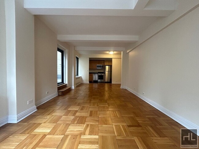 EAST 56 STREET in New York, NY - Building Photo - Building Photo