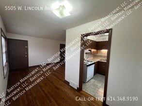 5505 W Lincoln Ave in West Allis, WI - Building Photo - Building Photo