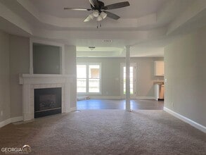 111 Alexandria Ct in Byron, GA - Foto de edificio - Building Photo