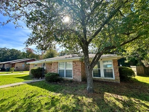 110 Windsor Dr in Daphne, AL - Building Photo - Building Photo