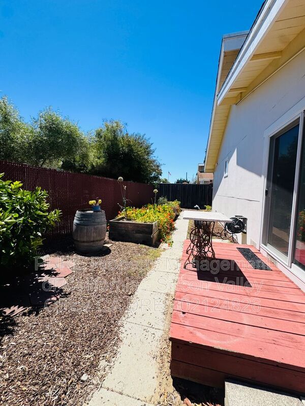 property at 2325 7th Ave