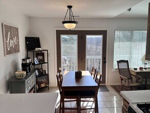 270 Crestview Dr in Wauconda, IL - Building Photo - Building Photo