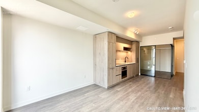 181 Sterling Rd in Toronto, ON - Building Photo - Building Photo