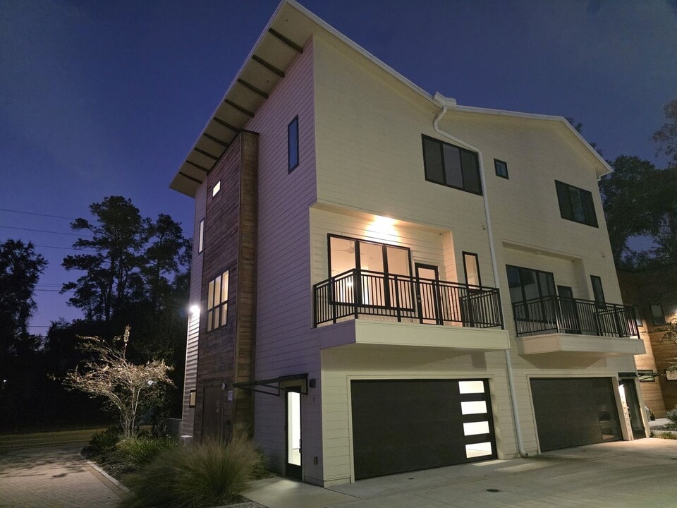 2601 SW Williston Rd in Gainesville, FL - Building Photo