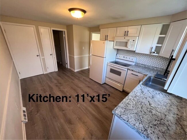 5757 Glendale Dr, Unit Left in Lockport, NY - Foto de edificio - Building Photo