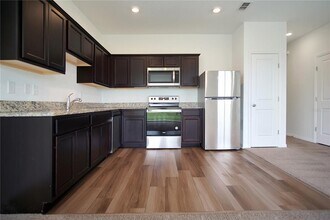 633 Madison Dr in Davenport, FL - Building Photo - Building Photo