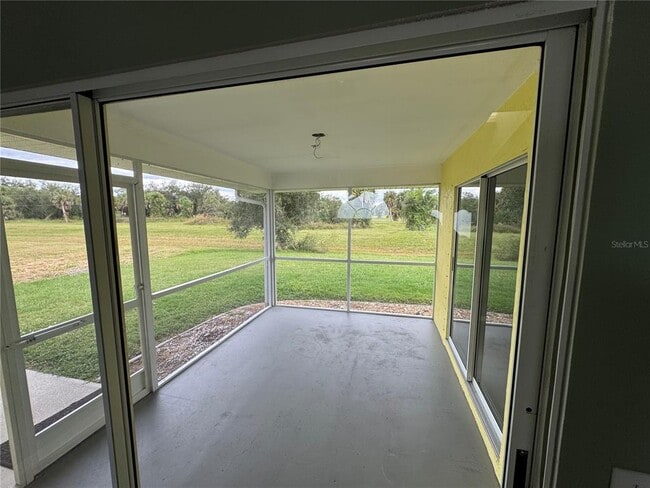 71 Mark Twain Ln in Rotonda West, FL - Building Photo - Building Photo