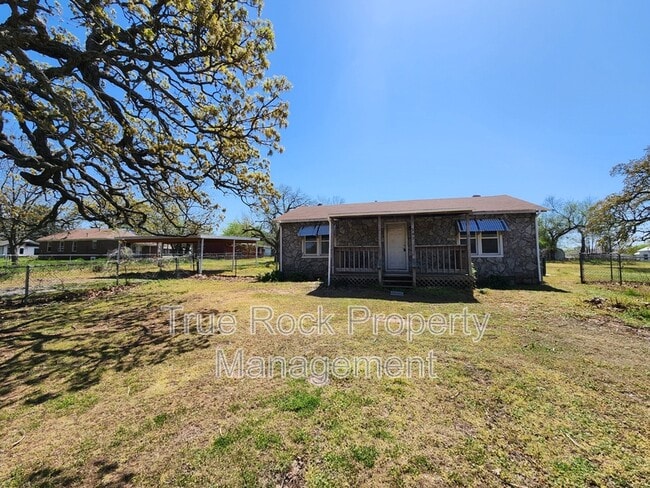 203 E 4th in Asher, OK - Building Photo - Building Photo