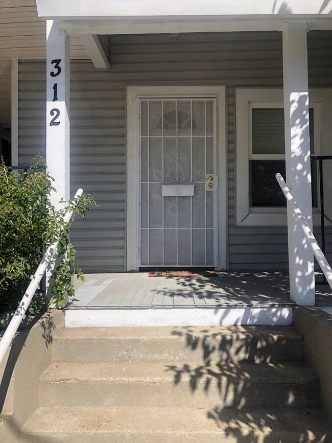 312 Richardson St, Unit 312
