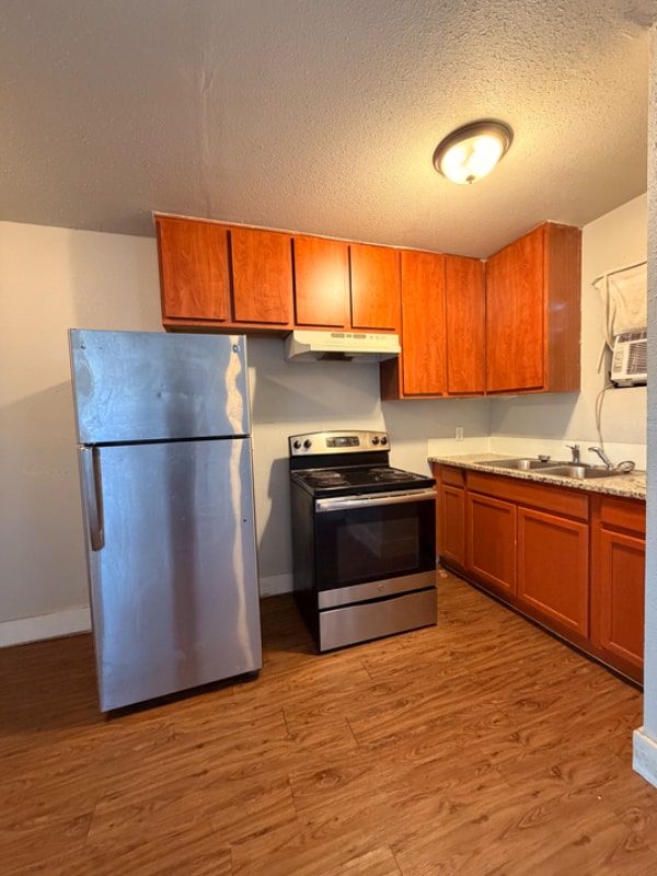 6518 Weston St in Houston, TX - Building Photo - Building Photo