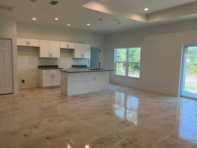 2617 41st St W in Lehigh Acres, FL - Building Photo - Building Photo