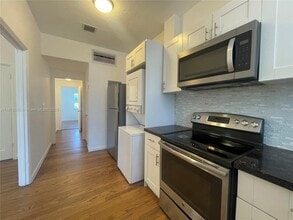 635 12th St in Miami Beach, FL - Building Photo - Building Photo