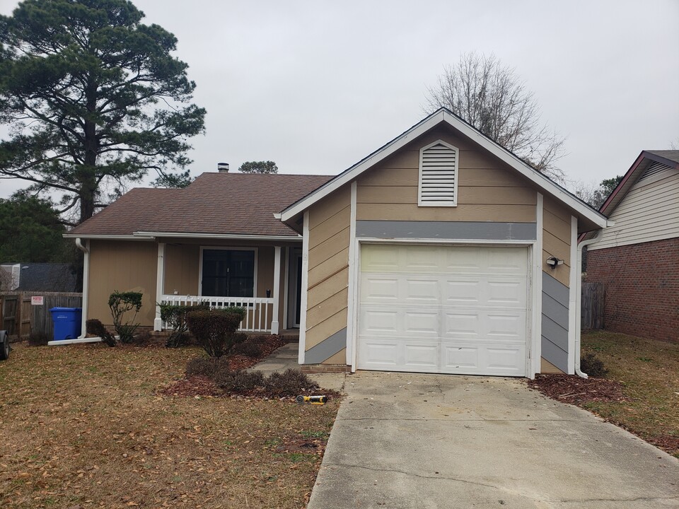 7312 Van Grayson Loop in Fayetteville, NC - Building Photo