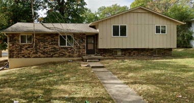 property at 1516 N 63 Pl