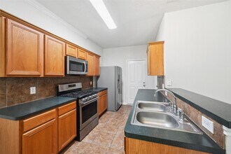 12047 Belle Ct in Pinehurst, TX - Building Photo - Building Photo