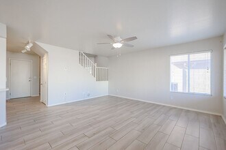 14872 W Bloomfield Rd in Surprise, AZ - Building Photo - Building Photo