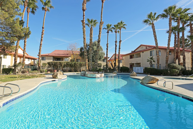 Sandpiper Apartments in Las Vegas, NV - Foto de edificio - Building Photo