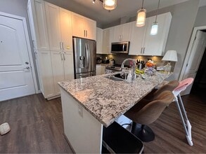 6490 194 St in Surrey, BC - Building Photo - Building Photo