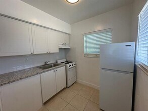 6208 Dawson St in Hollywood, FL - Building Photo - Building Photo