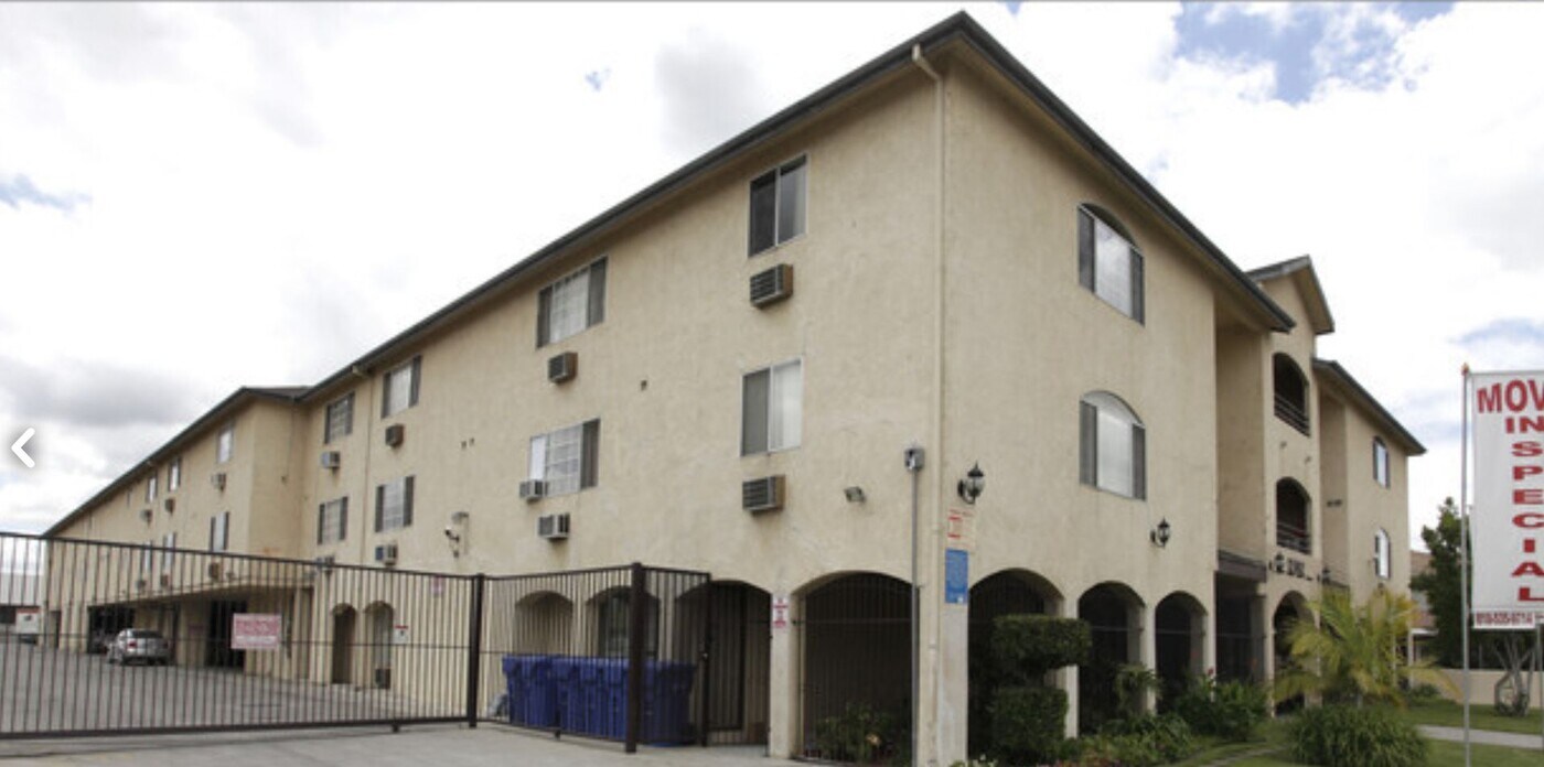 12002 Allegheny St in Los Angeles, CA - Building Photo