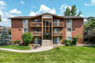 Harvest Ridge Apartment Homes in Crown Point, IN - Building Photo - Building Photo