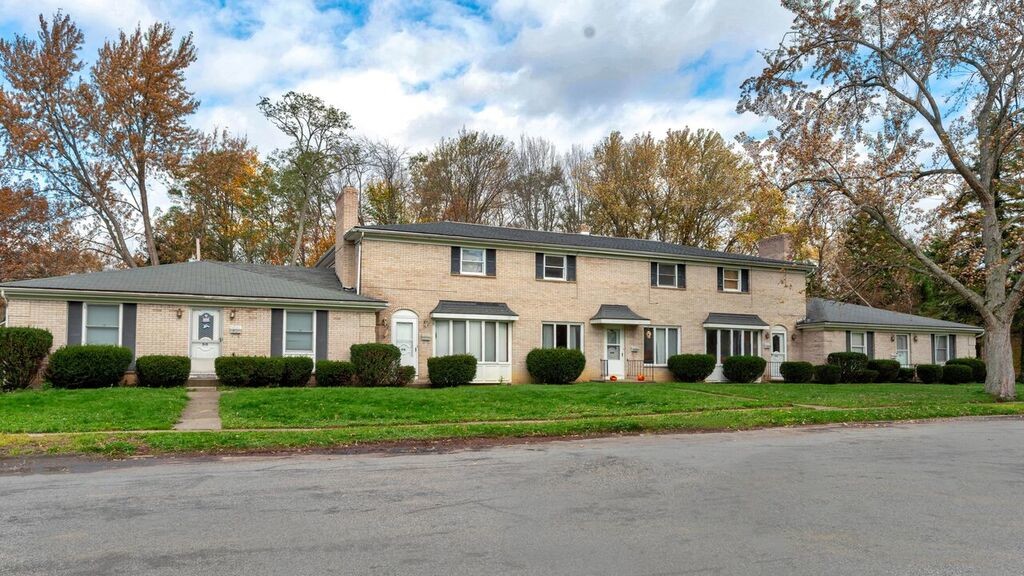 Birchwood Gardens in Fredonia, NY - Building Photo